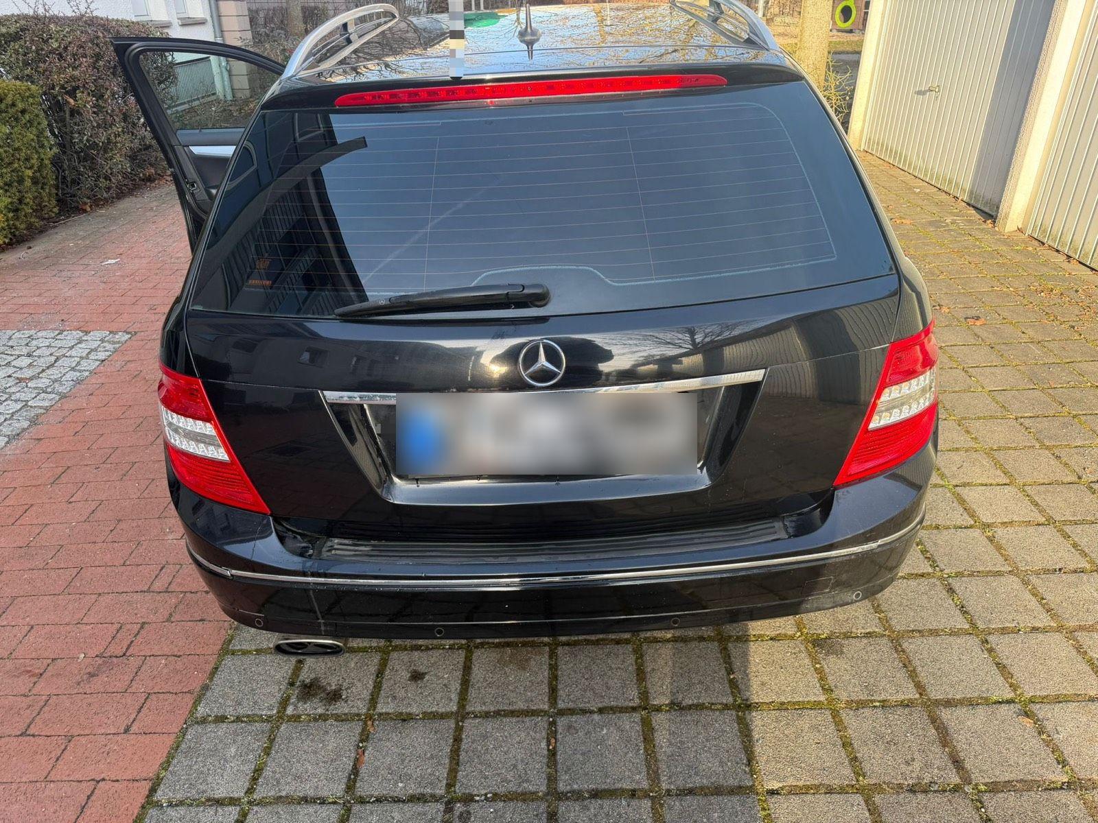 Mercedes-Benz C180 2008 — двигун 150 HP (110kW)