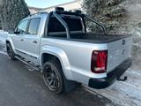 Volkswagen Amarok 3.0 TDI V6 4Motion 1.Hand DARK LABEL - silberne Volkswagen Amarok