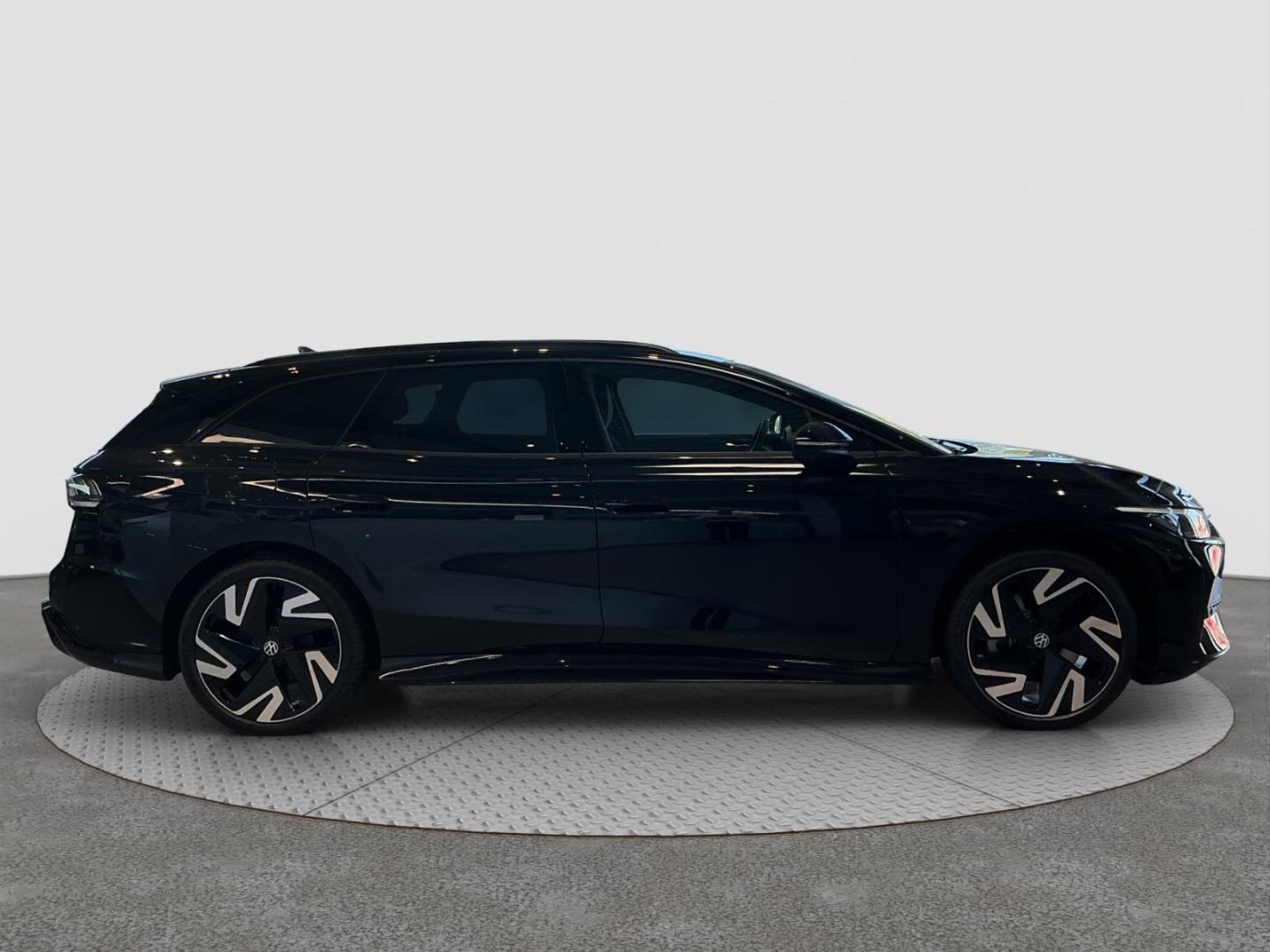 Volkswagen ID.7 Tourer GTX 4-Motion (86 kWh) DCC HUD 360Kam