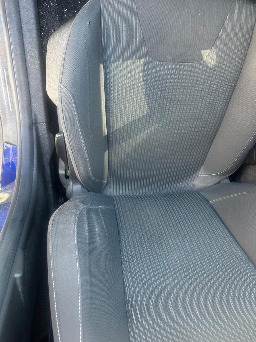 Ford Focus 2014 — photo 12