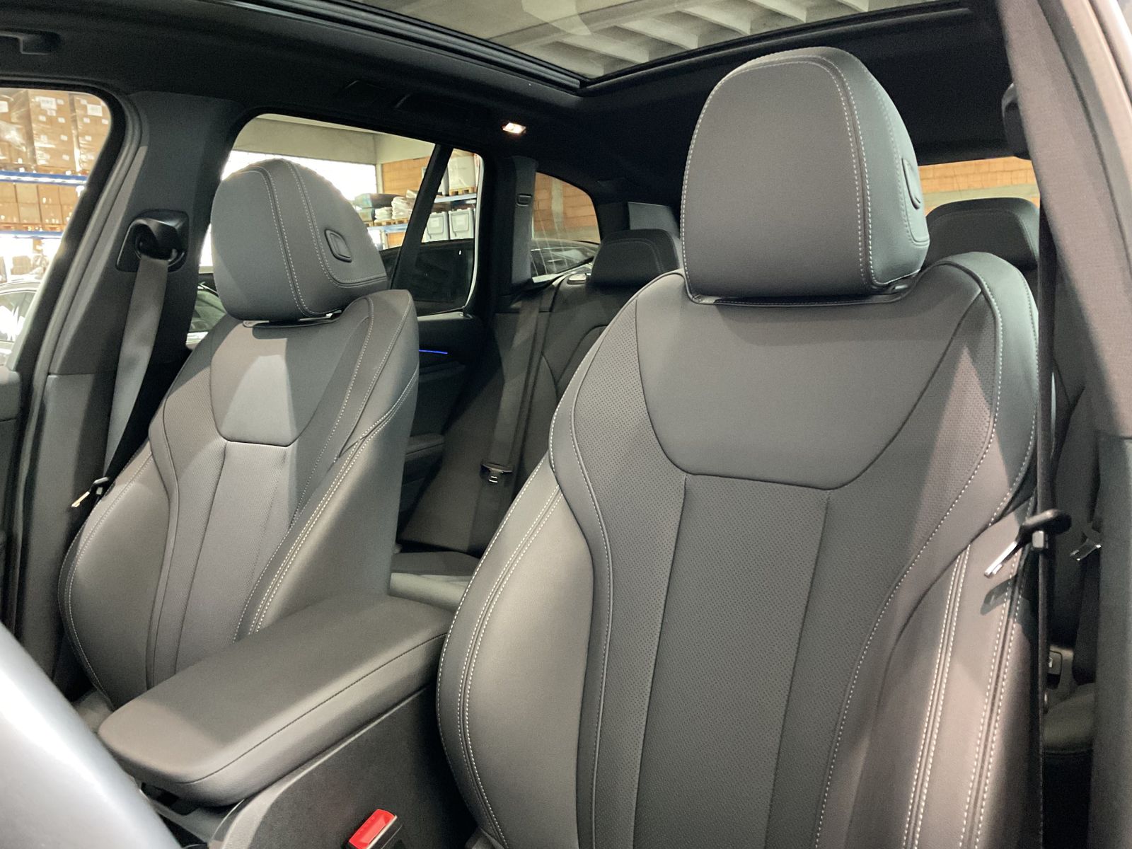 Fahrzeugabbildung BMW X3 xDrive20d Laserlicht, Panoramadach, Head-Up D
