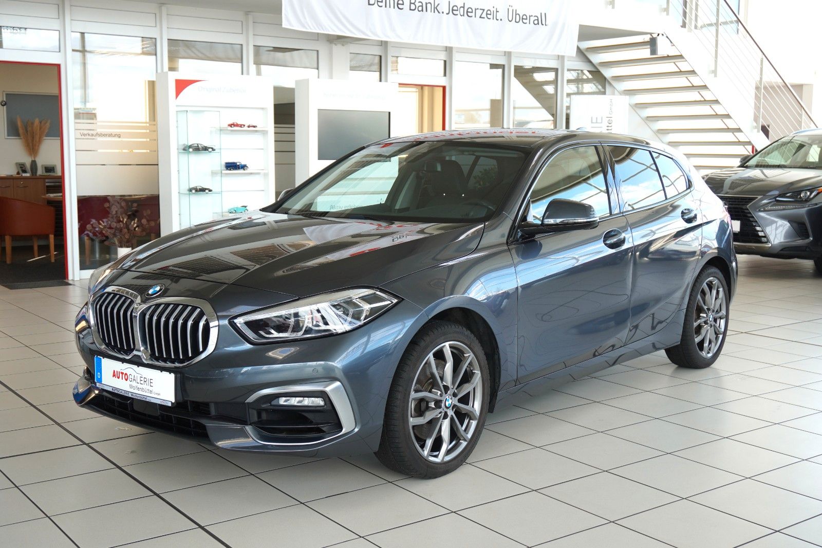 BMW 120 i Luxury Line Head Up Leder AHK M Sport Lenk