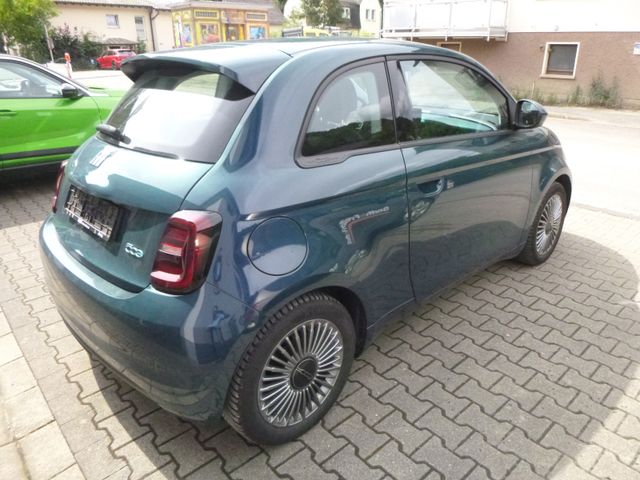 500e 3-Türer Icon 42kWh