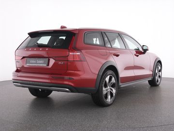 Volvo V60 Cross Country - 3