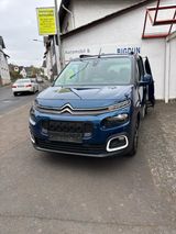 Citroën Berlingo Shine XL - Citroën Berlingo mit Diesel-Antrieb: Kleinbus