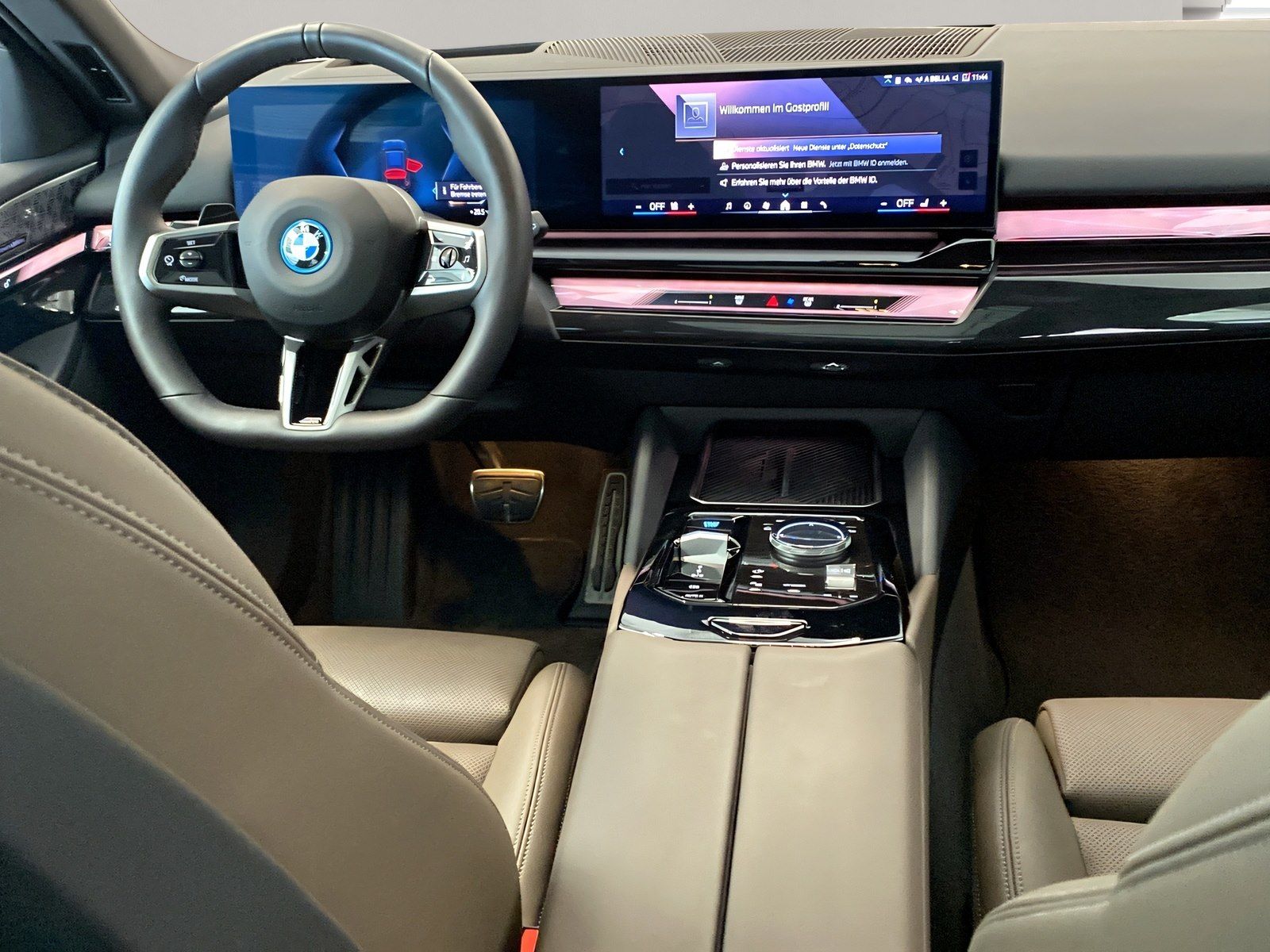 BMW i5 eDrive40 Touring M Sport AHK LiveCockpitProf foto 7
