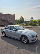 BMW 316i mit nur 14.600 Km Laufleistung - BMW 316 in Düsseldorf