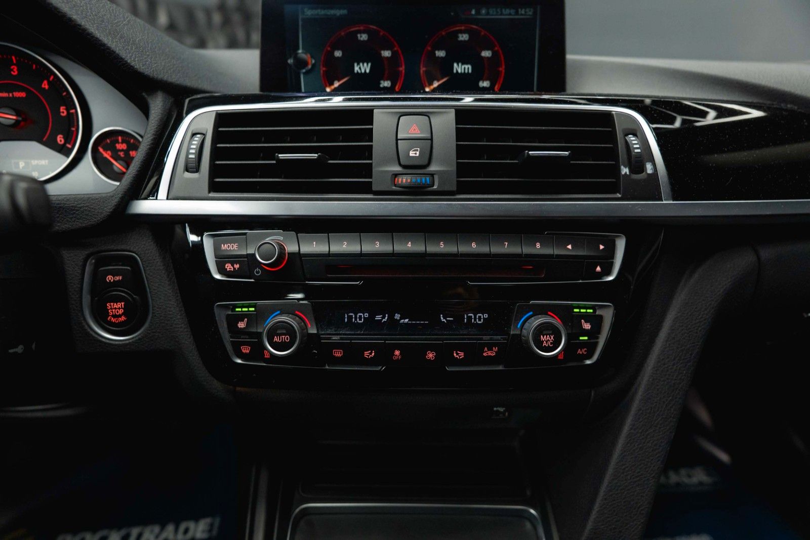 Fahrzeugabbildung BMW 335d xDrive Sport Line | LED | Pano | HUD | TÜV