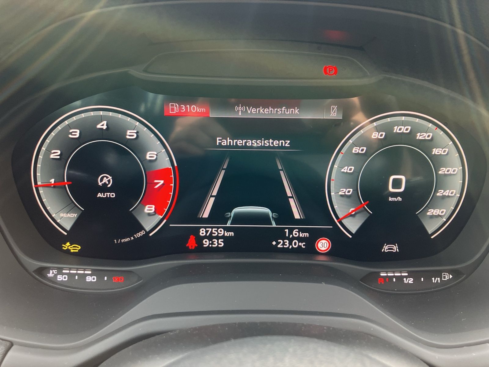 Fahrzeugabbildung Audi Q2 35 TFSI advanced LED ACC AVC RFK SH
