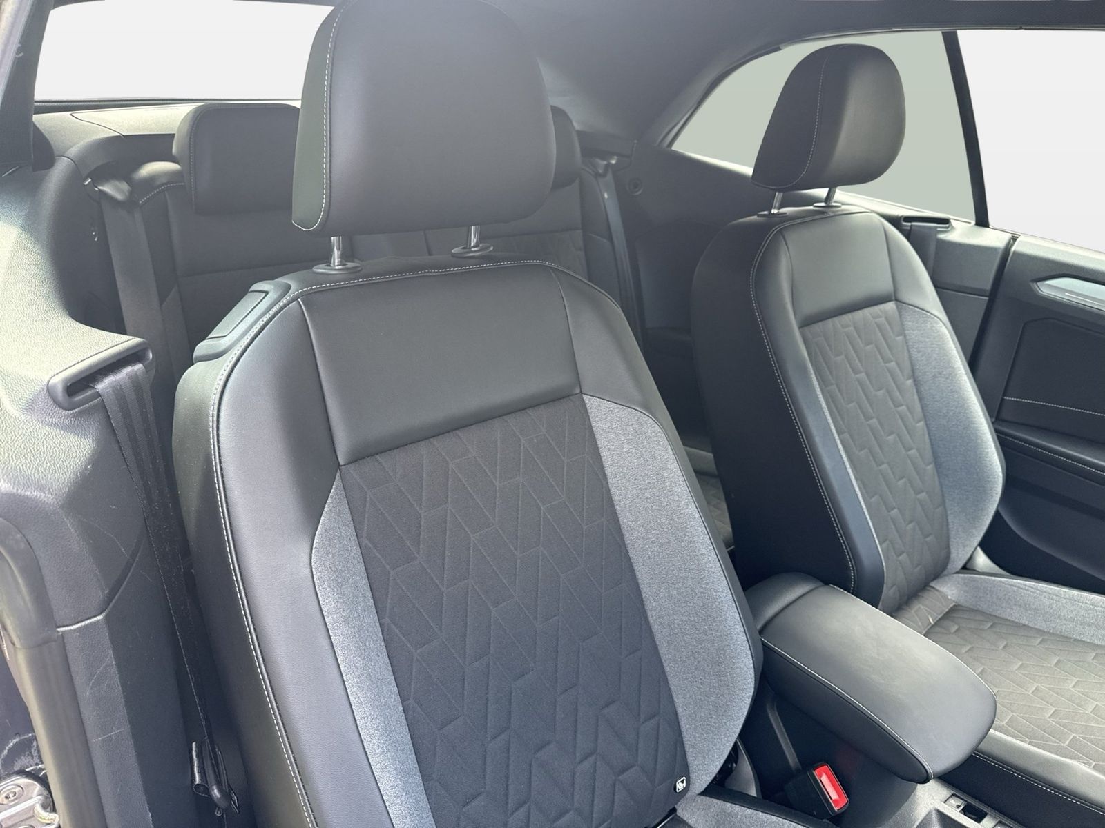 Volkswagen T-Roc - Bild 21