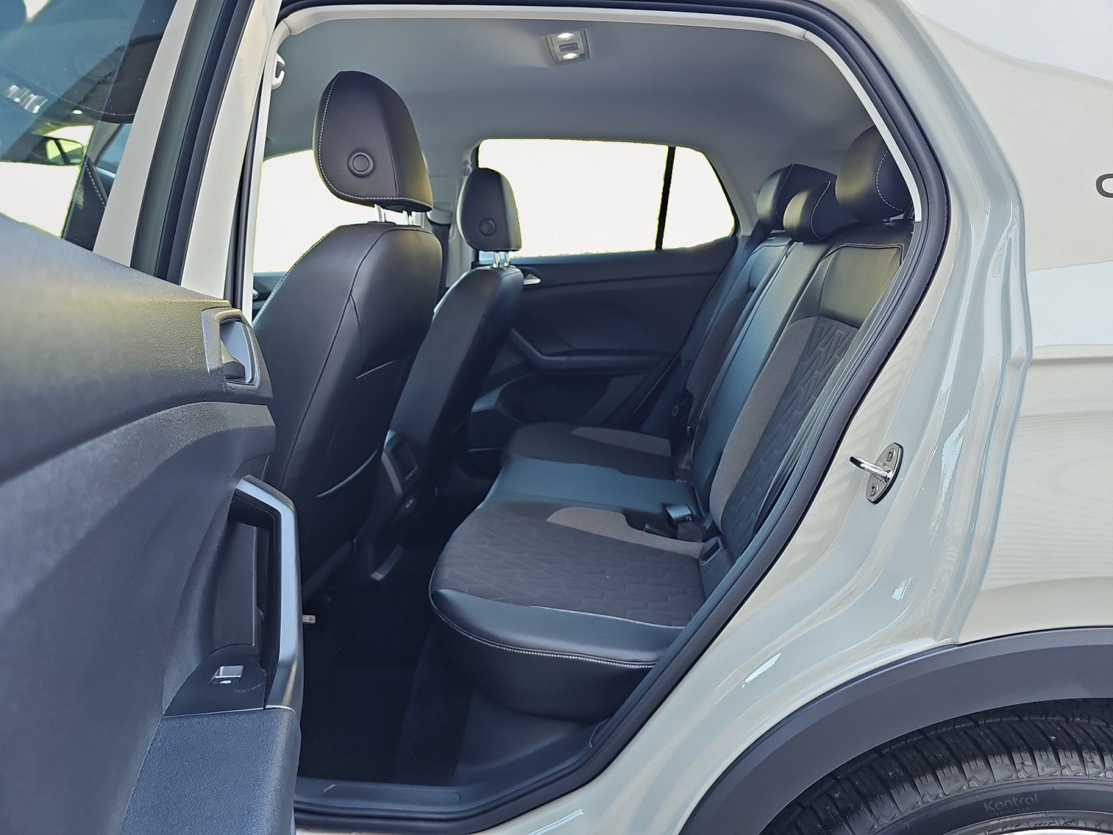 Volkswagen T-Cross - Bild 9