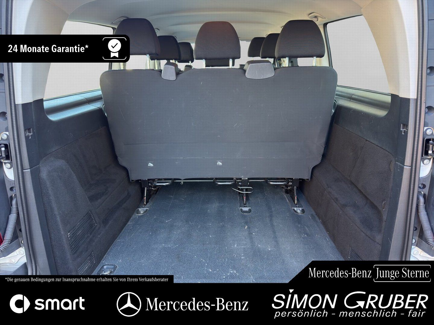 Fahrzeugabbildung Mercedes-Benz Vito 114 Tourer extralang Navi Kamera 8 Sitzer