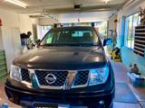 Nissan Navara 2.5 dCi Double Cab|Top gewartet|wenig KM - gebrauchte Nissan Navara aus dem Jahr 2009