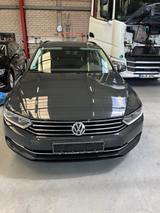 Volkswagen VW Passat 1.6 - Volkswagen Passat: V6