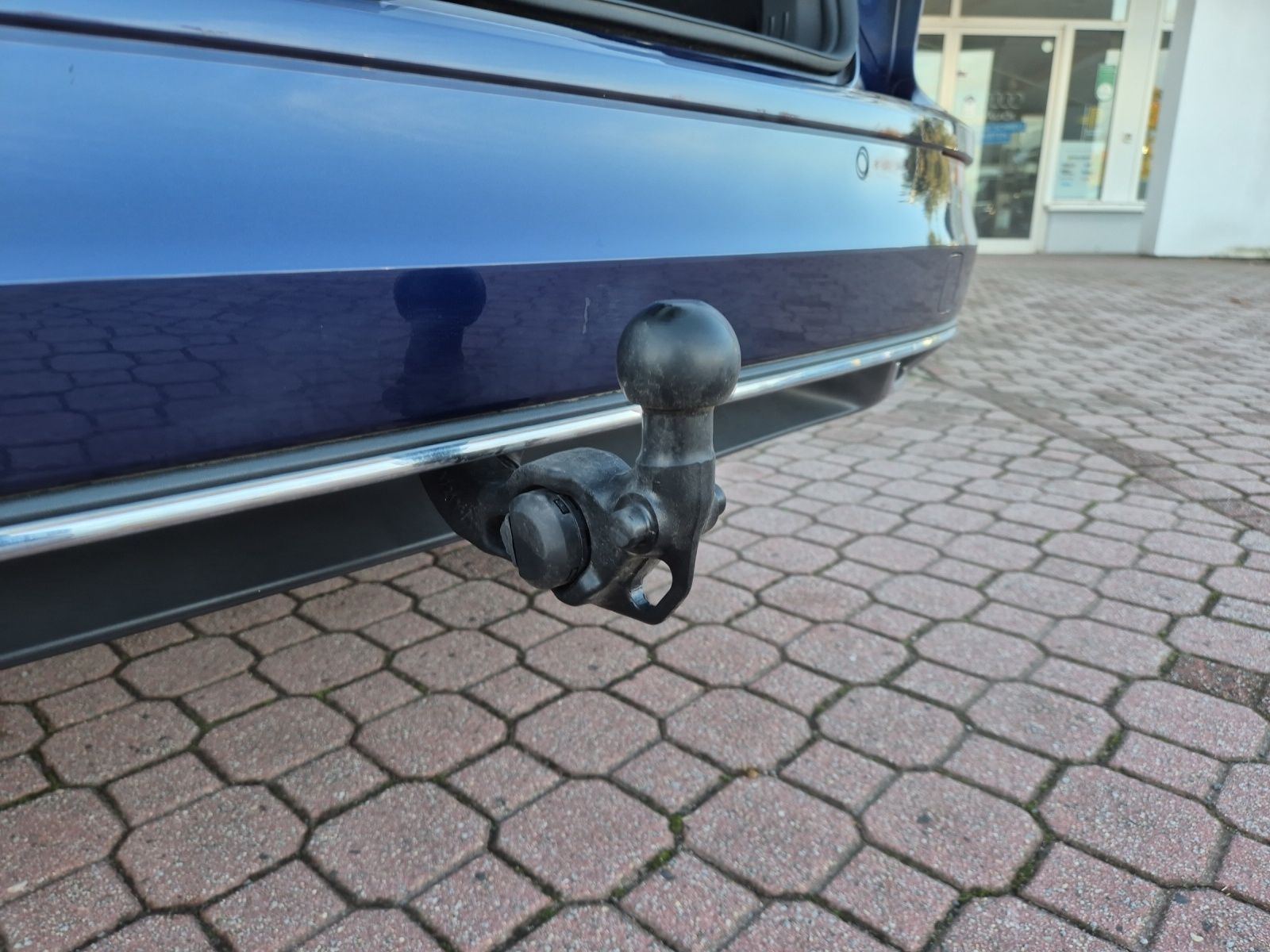 Fahrzeugabbildung Volkswagen Golf VIII Variant TSI Move 1,99% LED AHK Navi AI