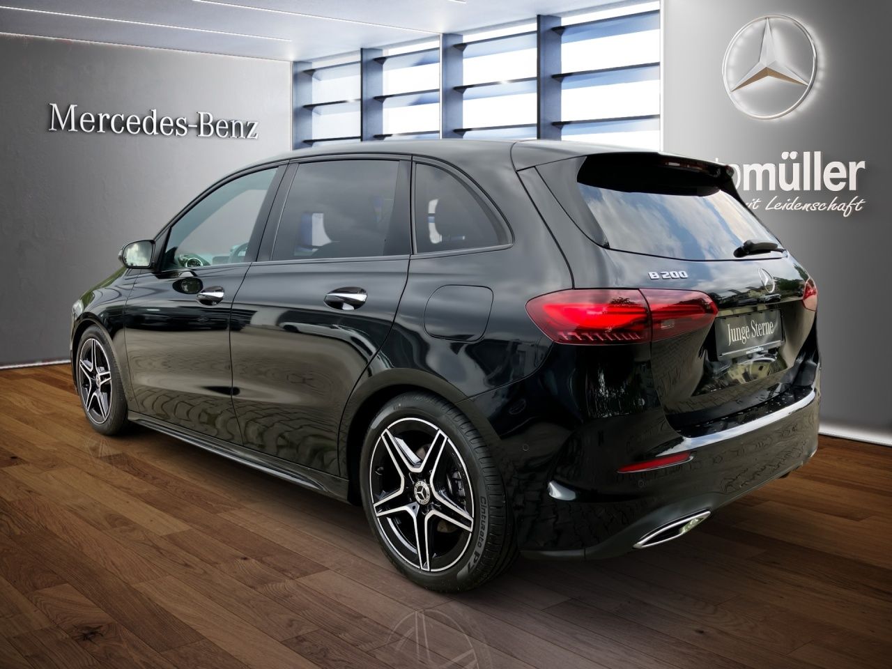 Fahrzeugabbildung Mercedes-Benz B 200 AMG AHK+Night+Keyless+Ambi+AdvSound+LkrdHz