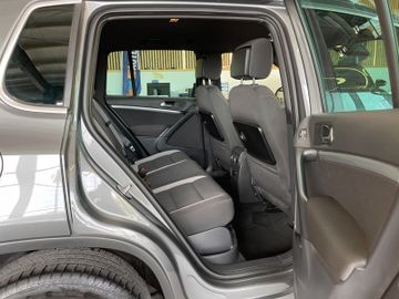 Volkswagen Tiguan Life TSI 4Motion *1.HAND*NAVI*XENON* SHZ*