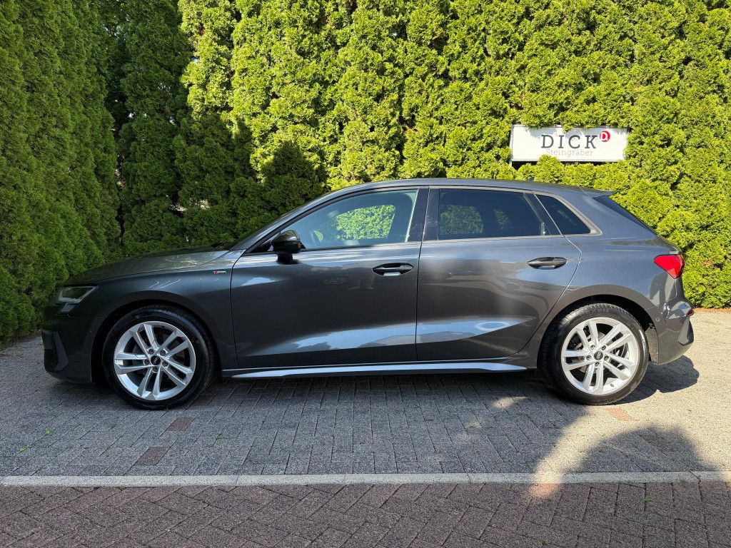 Fahrzeugabbildung Audi A3 Sportback 30TDI S-line S-tr MMI+ACC+VIRT+PARK