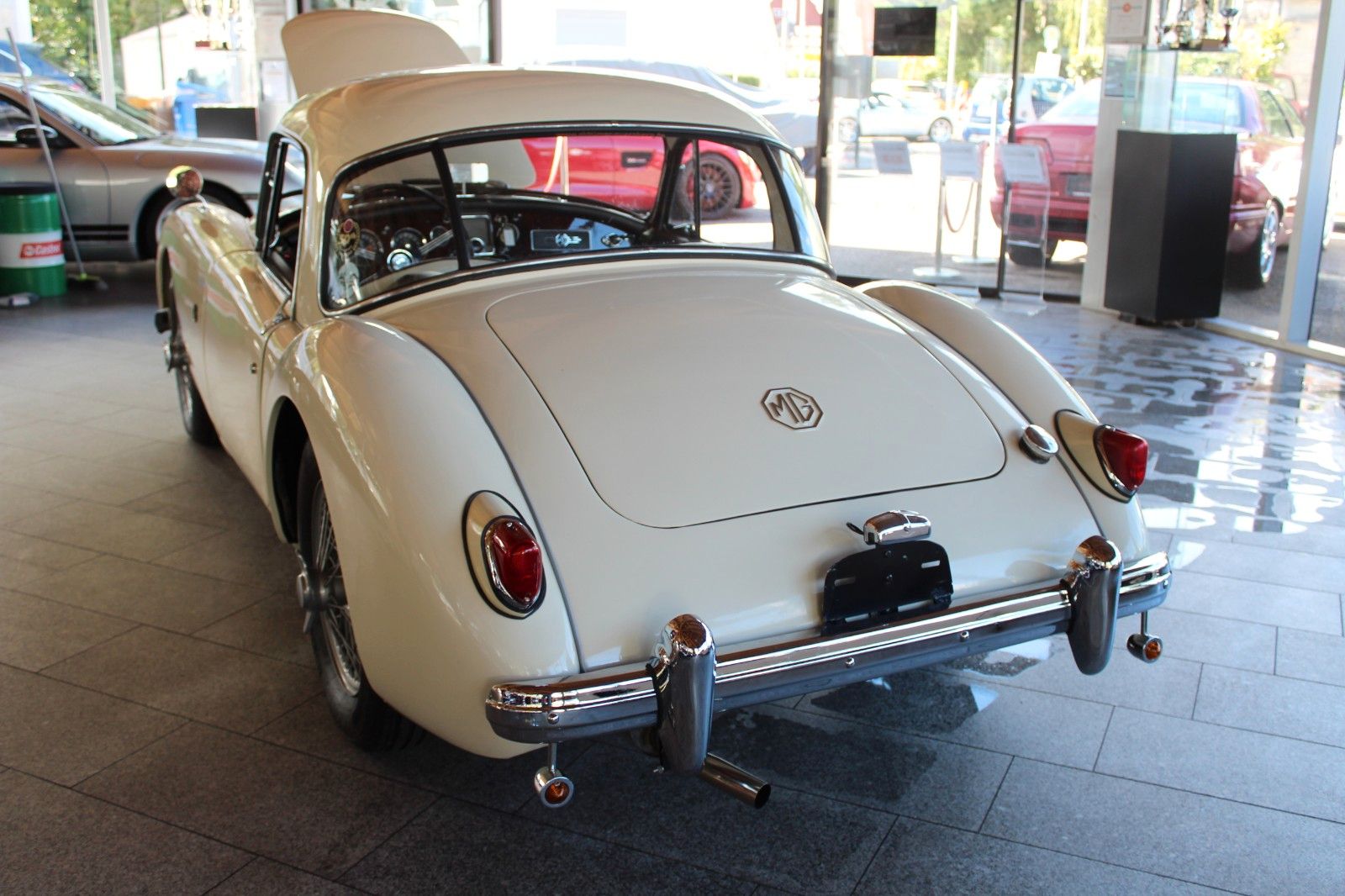 MGA 1500 Coupe' Restauriert!!