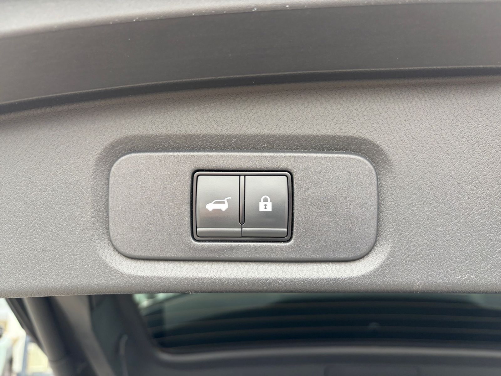 Fahrzeugabbildung Nissan Qashqai 1.3 DIG-T Tekna+ 4x4*SHZ*Navi*360°Kamera