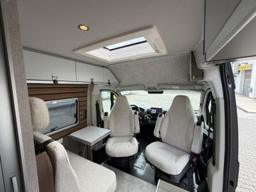 HYMER  ERIBA  HYMERCAR Ayers Rock Fiat Dieselhzg. AHK ACC SOLAR Markise