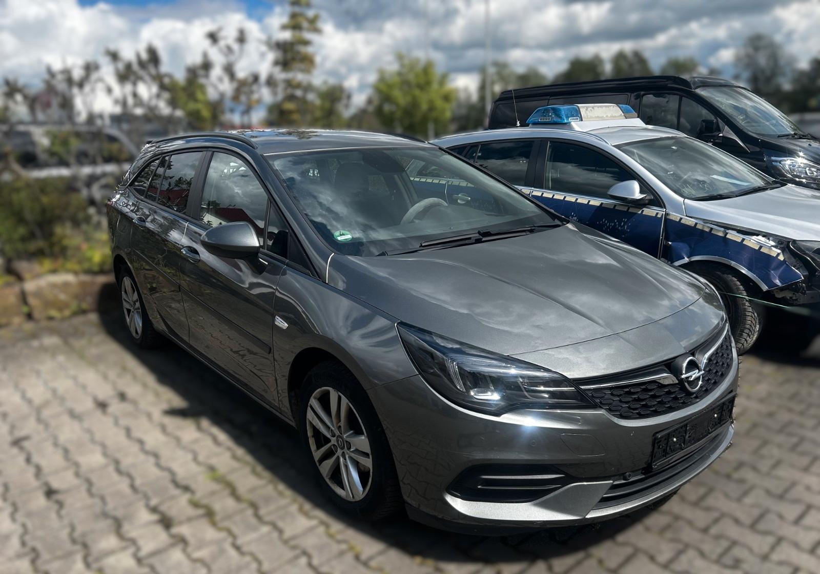 Opel Astra K Sports Tourer Edition Navi Sitzh. AHK