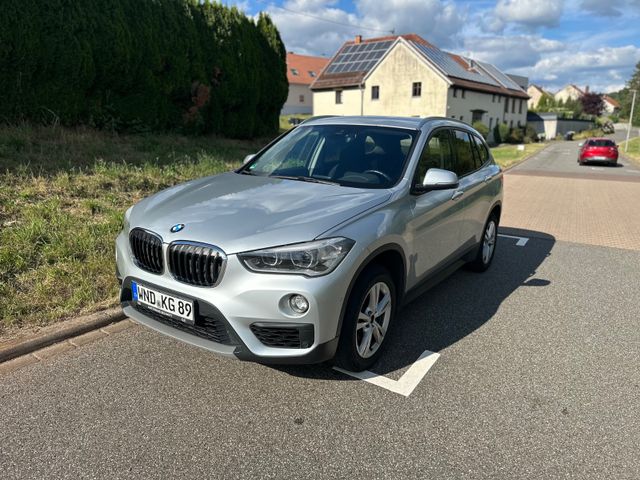 BMW X1 Baureihe X1 sDrive 18 d Advantage Automatik