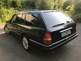 Mercedes-Benz E 320  - Mercedes E-Klasse 7-Sitzer