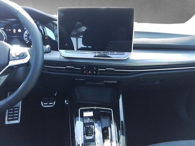 Fahrzeugabbildung Volkswagen Golf VIII EDITION 50 Matrix AHK PANO HUD Kamera