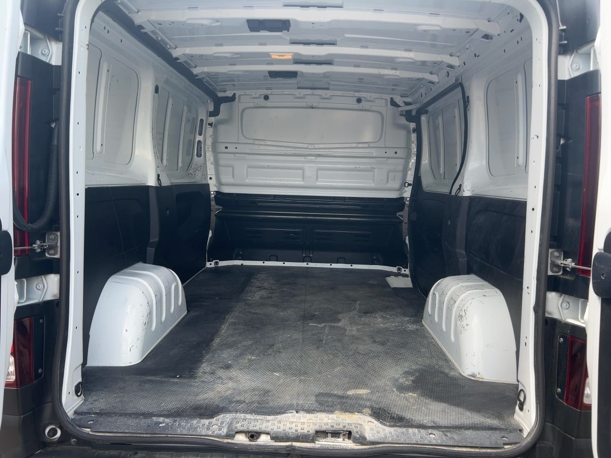 Fahrzeugabbildung Renault Trafic Lkw L1H1 2,8t dCi 130 Kamera GJR EasyLink
