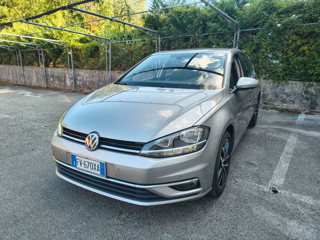 Image of Volkswagen Golf