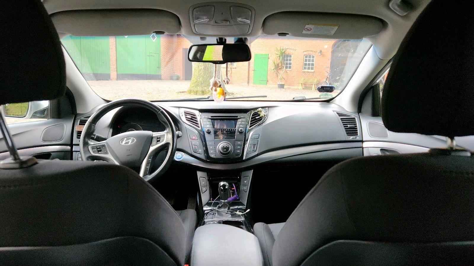 Hyundai i40 2013 — photo 9
