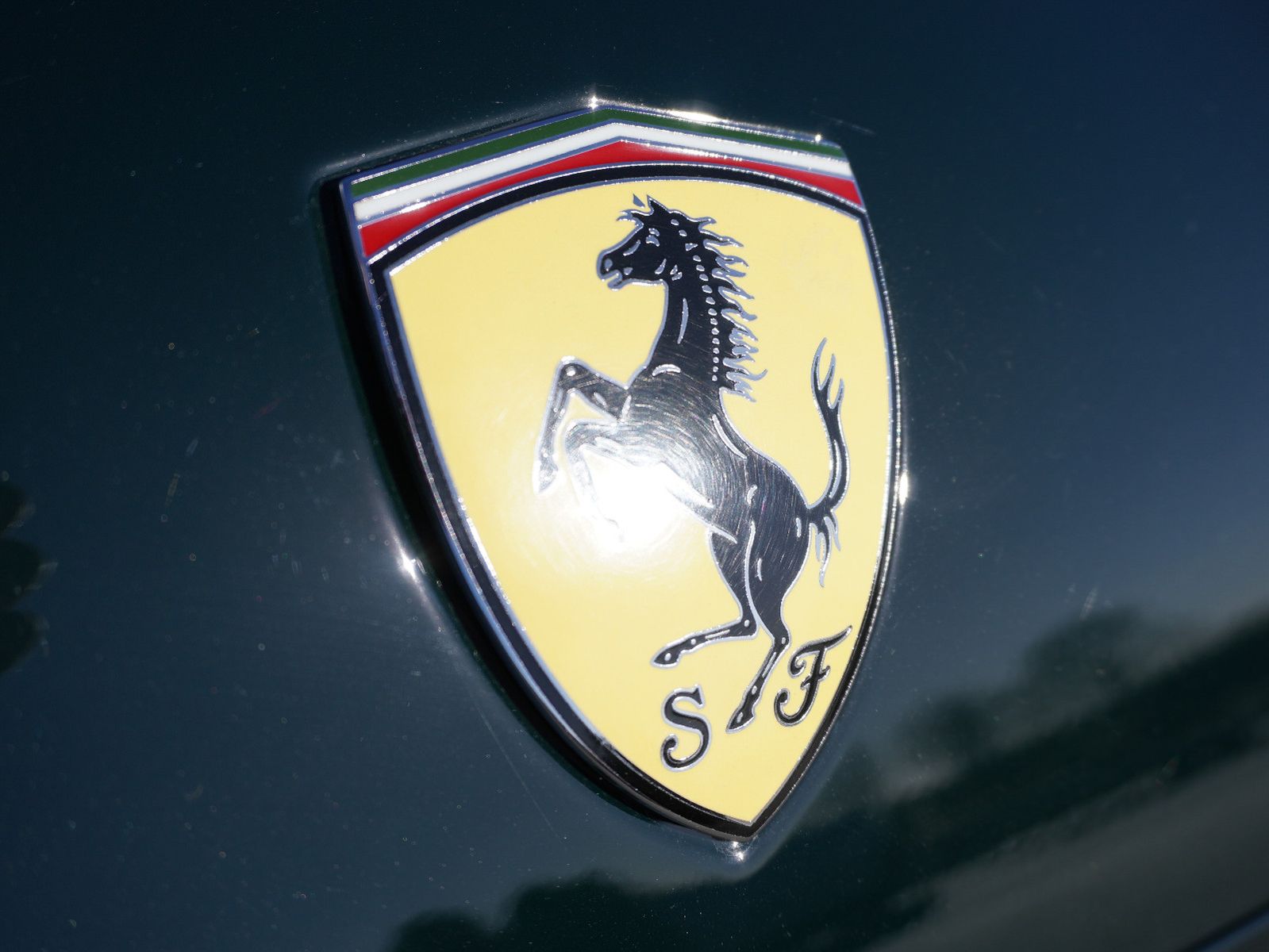 Fahrzeugabbildung Ferrari *Pano,ACC,Lift,Carbon,Histori. Colour*