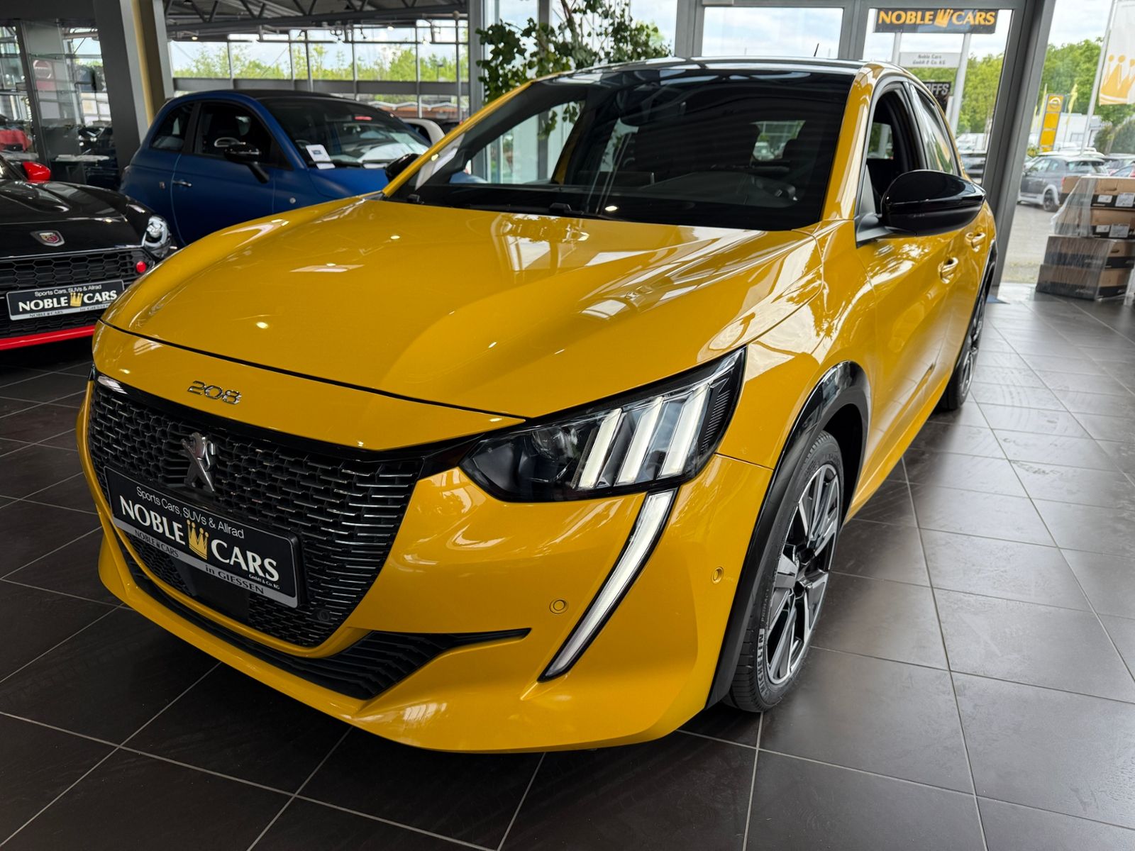 Fahrzeugabbildung Peugeot 208 Allure GT-Line RFK LED NAVI