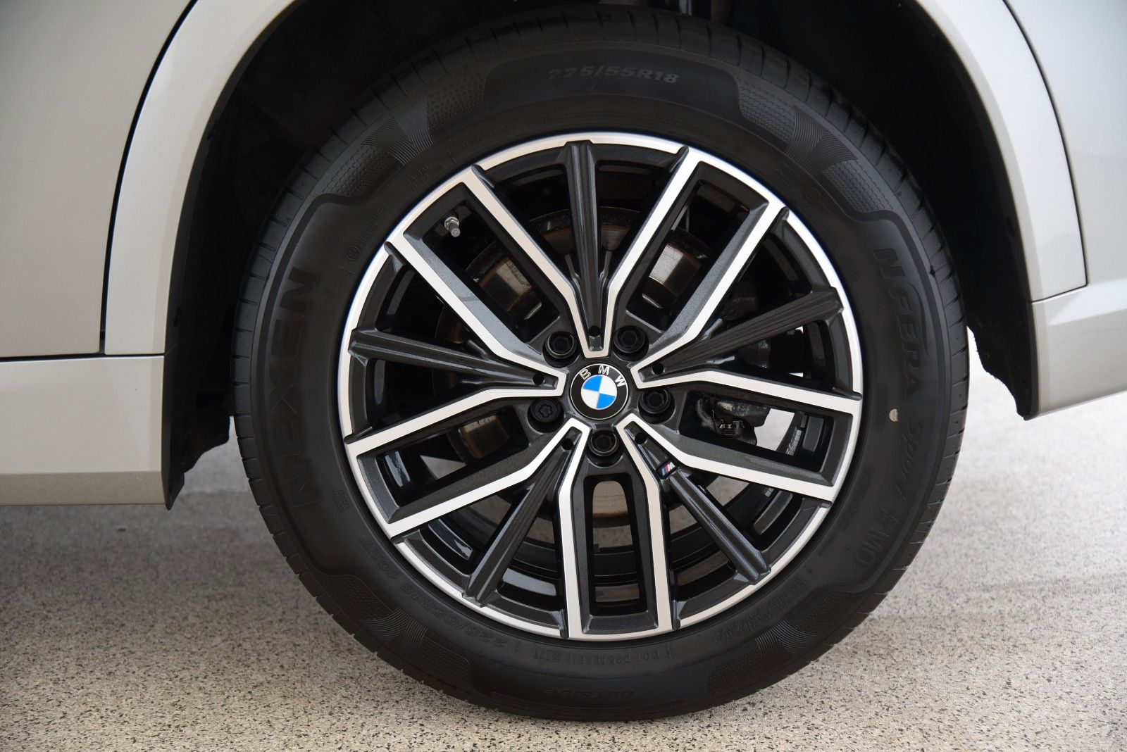 BMW X1 xDrive20d M Sport DriveAss LED AHK Alarm DAB foto 20