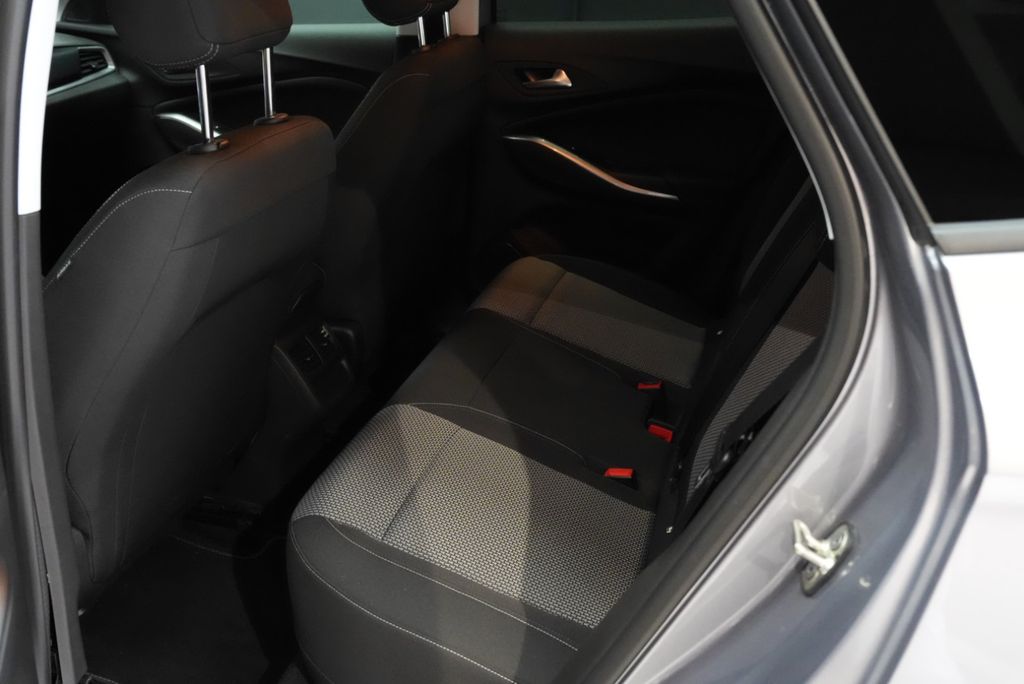 OPEL Grandland GS Line 1.6 T Hybrid 4x4*ACC*360*NAVI OPEL Grandland GS Line 1.6 T Hybrid 4x4*ACC*360*NAVI