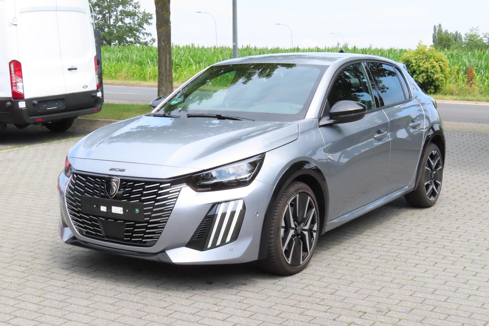 Peugeot 208 Hybrid 145 GT