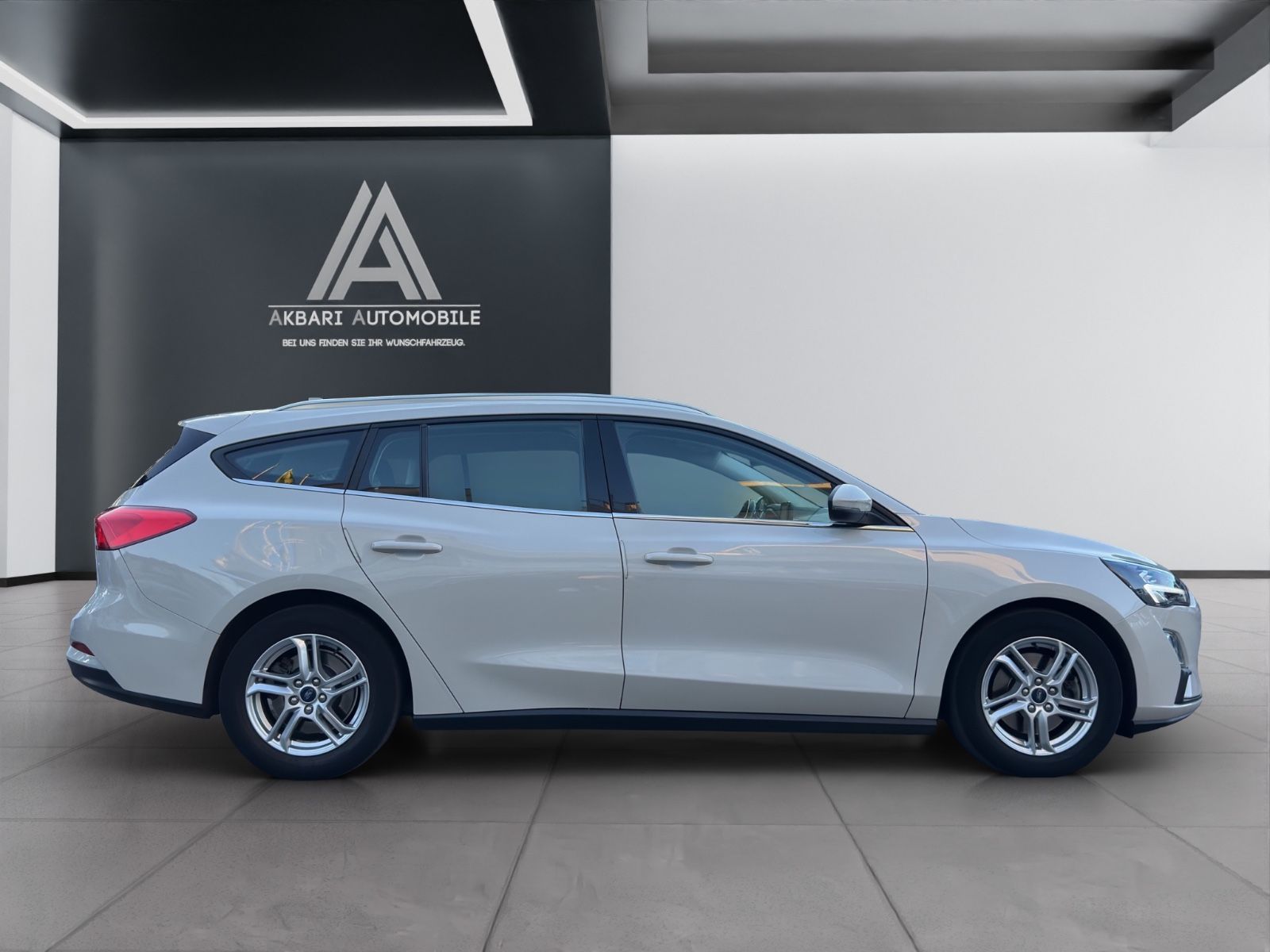 Fahrzeugabbildung Ford Focus Turnier*1.5*Diesel*Spurhalte*Kamera*Voll*