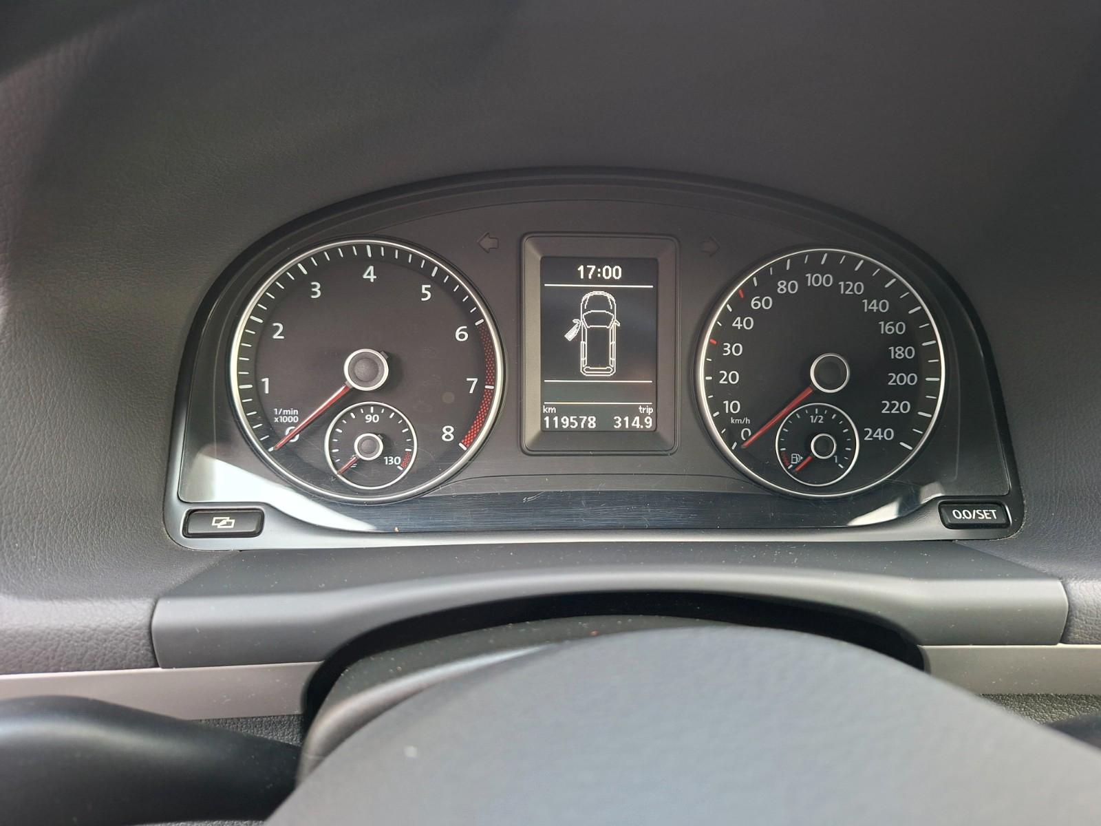 Volkswagen Touran 2010 — photo 6