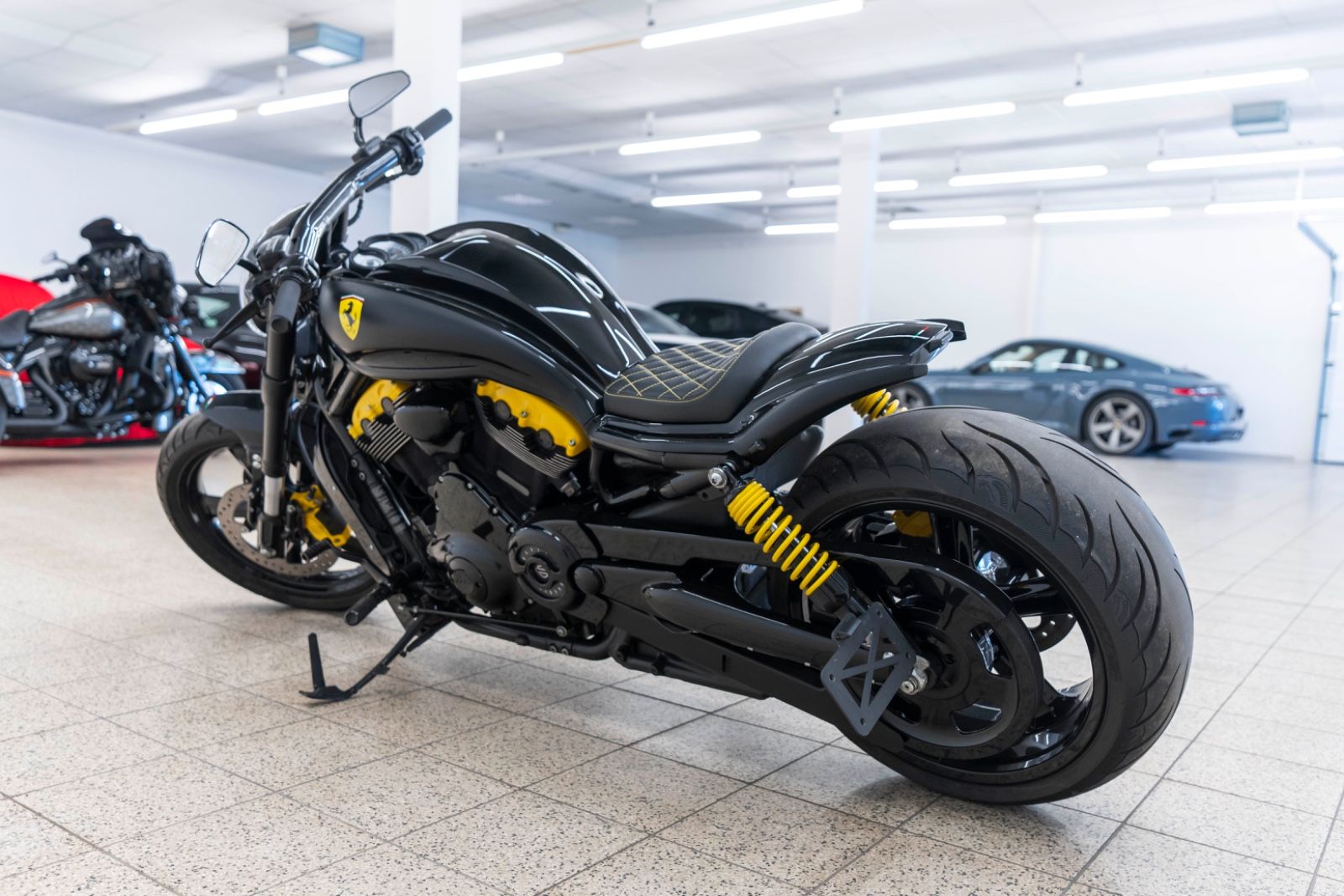 Fahrzeugabbildung Harley-Davidson VRSCF VROD