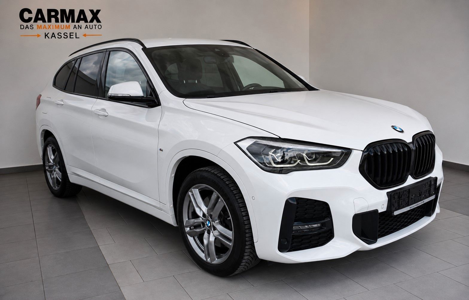 Fahrzeugabbildung BMW X1 sDrive 20 i M Sport,LED,Kamera,AHK, 8 fach be