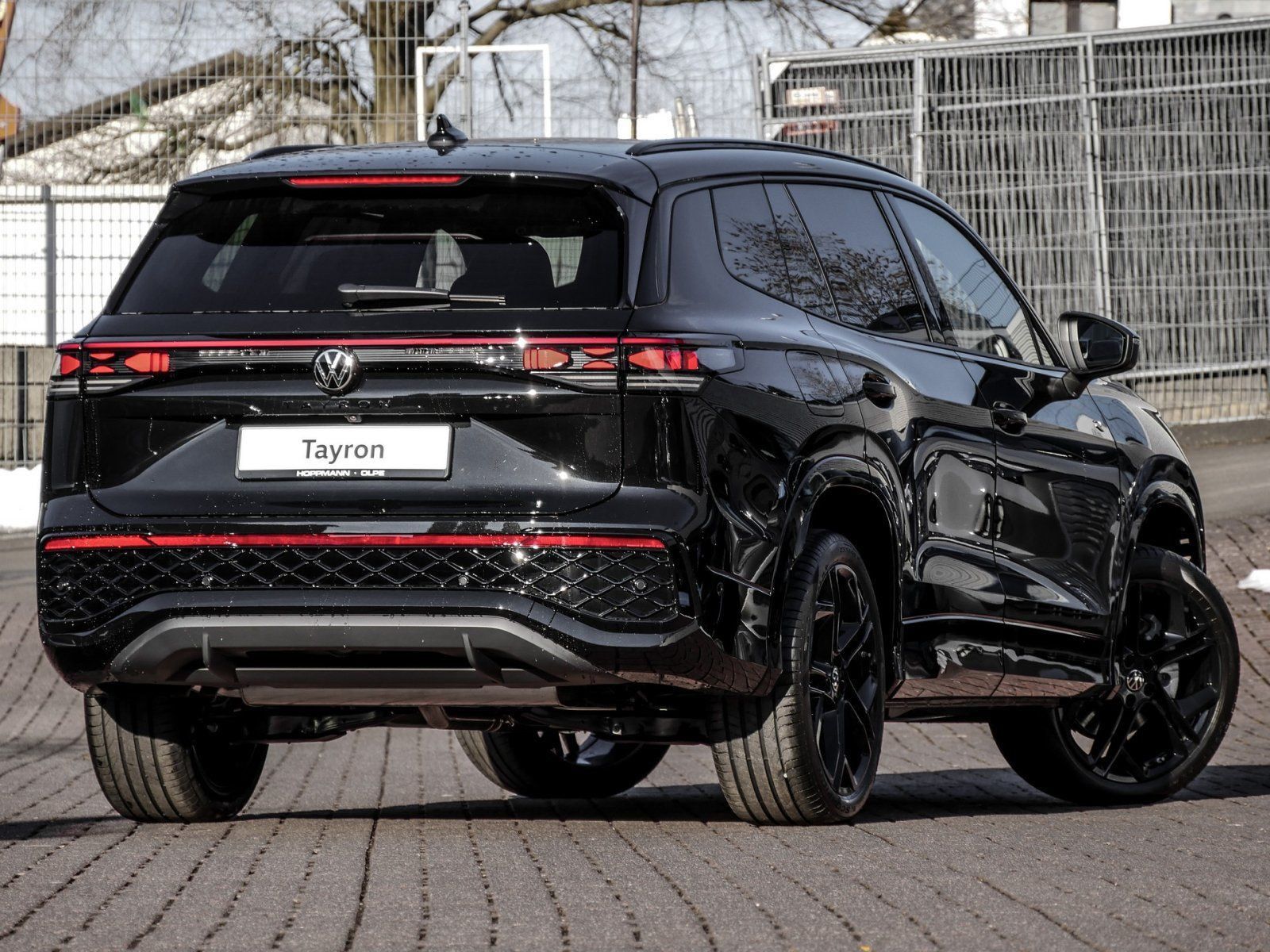 Volkswagen Tayron E-Hybrid R-Line Black Style 20 AHK MATRI foto 2