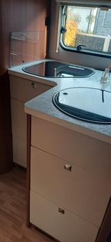 LMC Breezer H737 - Offers