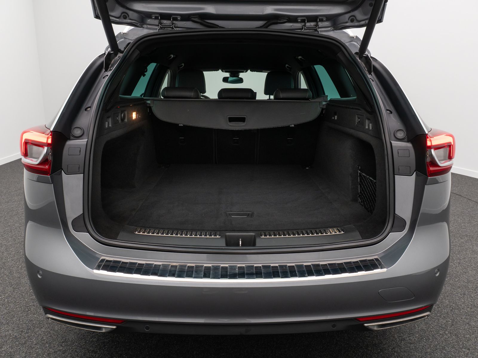 Fahrzeugabbildung Opel Insignia Innovation 4x4 Kamera FahrAssist Navi 1