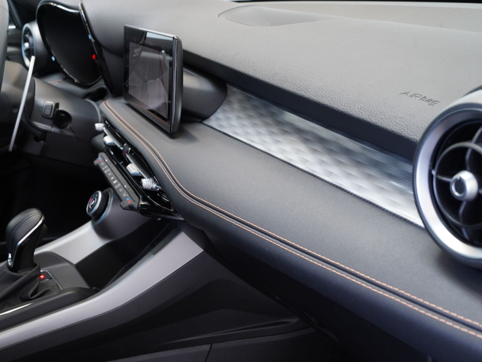 Fahrzeugabbildung Alfa Romeo Tonale 1.5 Mild Hybrid Veloce ACC/NAVI/PANO