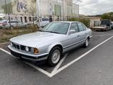 BMW 520I. H-Kennzeichen - gebrauchte BMW 5er Reihe aus dem Jahr 1990