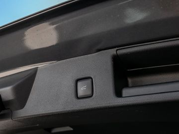 Ford Kuga 2.5 Plug-In Hybrid ST-Line X Fahrerassi.