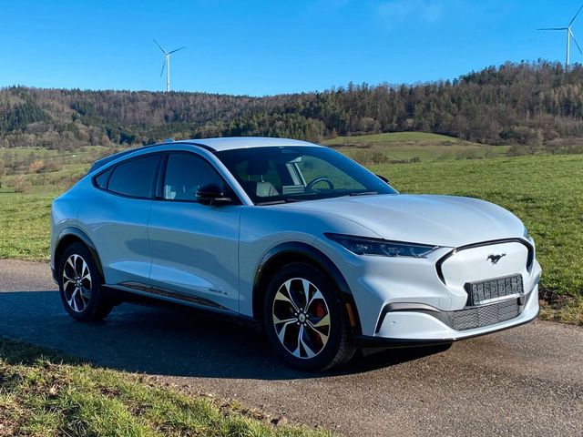 Ford Mustang Mach-E 4WD, Standard Range, Navi, LED