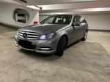 Mercedes-Benz C220 Kombi - Mercedes-Benz 220 mit Diesel-Antrieb: Kombi
