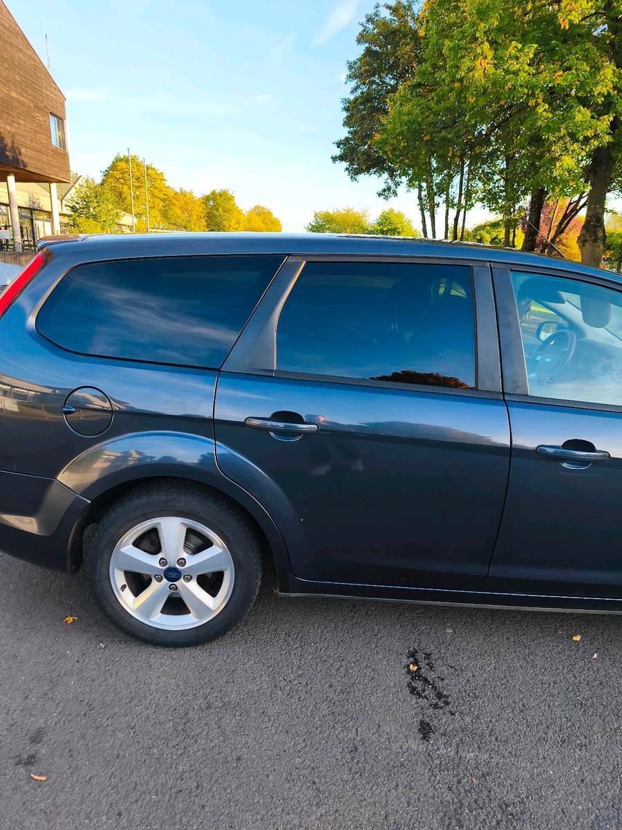 Ford Focus 2008 — photo 8